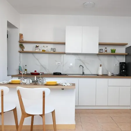 Apartman Rondine *