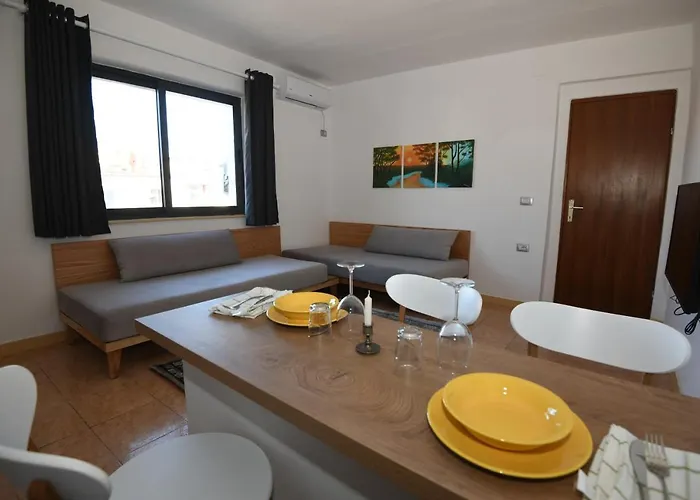 Apartment Rondine Tirana