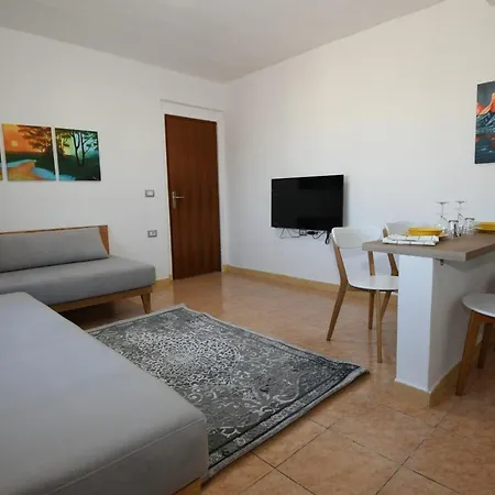 Apartment Rondine *